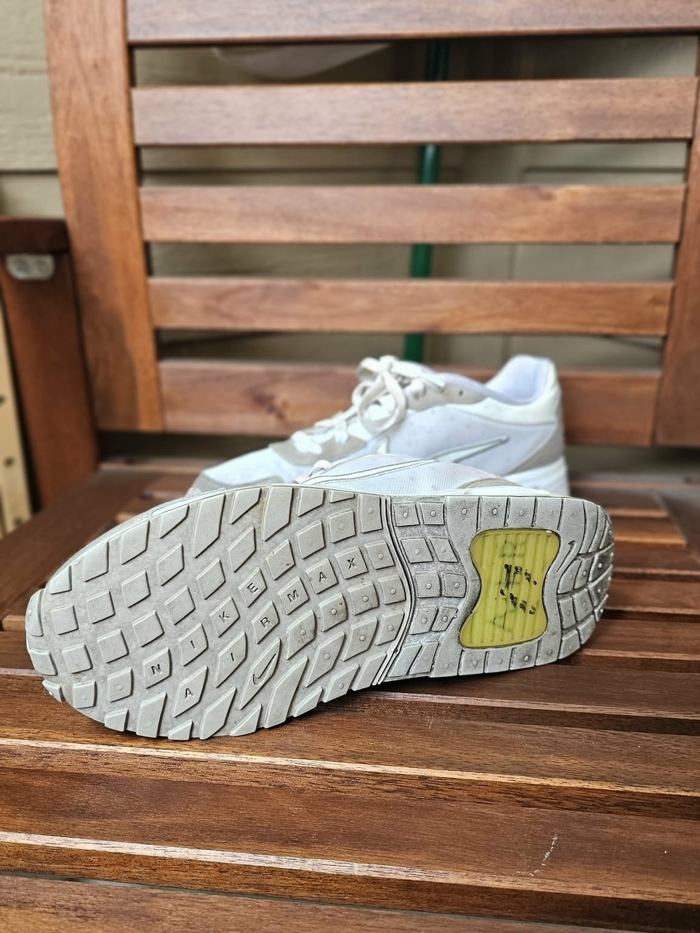 Nike Women's SIZE 7.5 - Picture 4 of 5